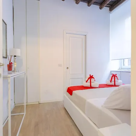 Portico D'ottavia Apartament *